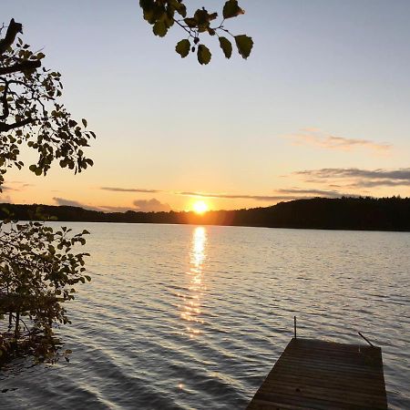 Ferienhaus Reetdach 1300Qm Privatgrundstueck Bootssteg Sauna Templin Luebbesee Uckermark Erholung Pur Seenplatte Petersdorf  Εξωτερικό φωτογραφία
