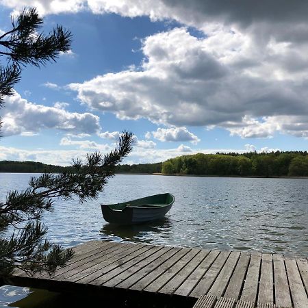 Ferienhaus Reetdach 1300Qm Privatgrundstueck Bootssteg Sauna Templin Luebbesee Uckermark Erholung Pur Seenplatte Petersdorf  Εξωτερικό φωτογραφία